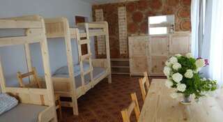 Гостиница  «Сорога Селигер» Осташков Спальное место на двухъярусной кровати в общем номере для мужчин и женщин-3